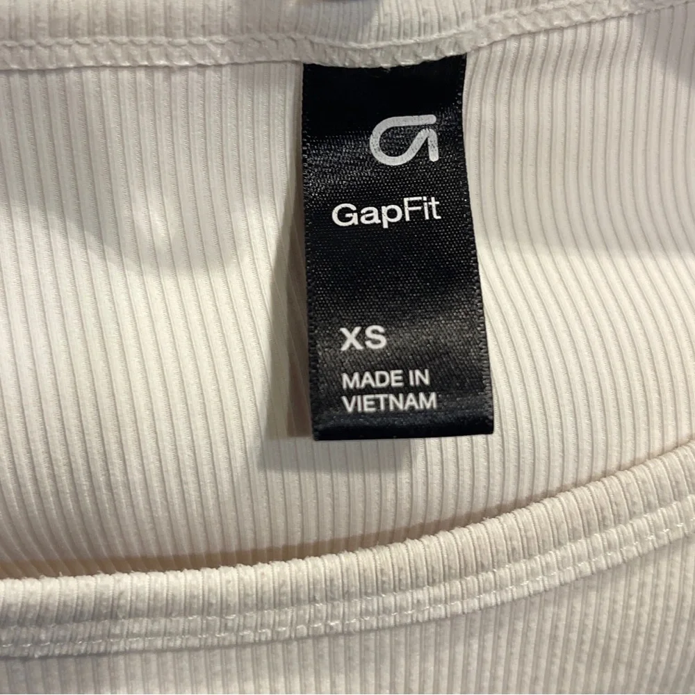 GAP Cream Ribbed Short Sleeve Top - Picture 2 of 3